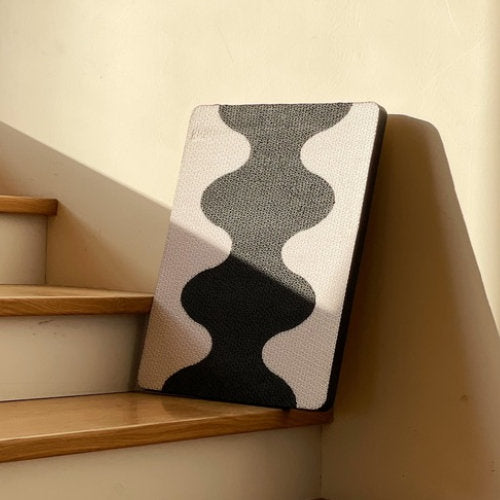 Momoland Coral Modern Wall-Mounted Cat Scratching Board / Cat Scratch Pad
